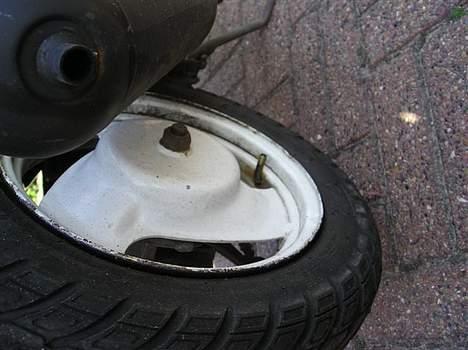 Yamaha jog       (Solgt) - til salg byd..! billede 7