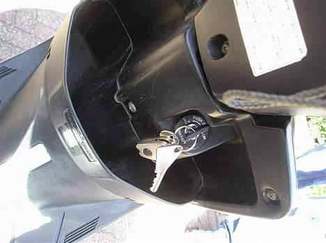 Yamaha jog       (Solgt) - til salg byd..! billede 9