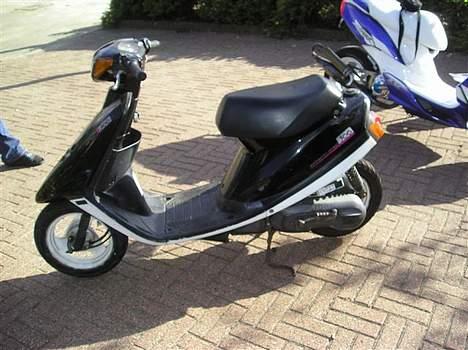 Yamaha jog       (Solgt) - til salg byd..! billede 10