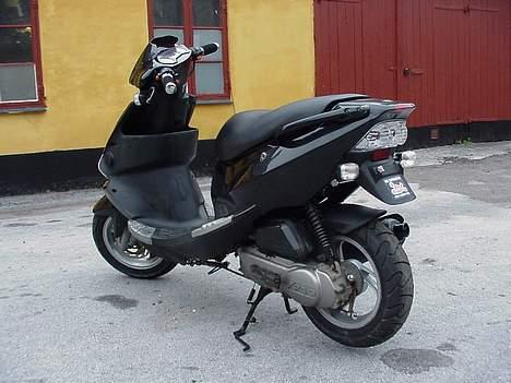 PGO Dr.Big (Solgt) - bagfra billede 2