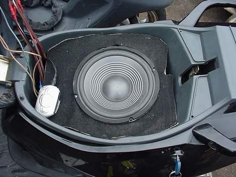 PGO Dr.Big (Solgt) - 8 tommer bas i plade, med Mp3 afspiller. billede 5