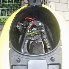 Aprilia SR50 LC - Manston Racing