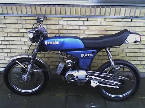 Yamaha 4g Dx  billede 1