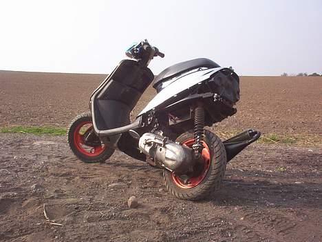 Yamaha Jog fs (solgt) billede 3