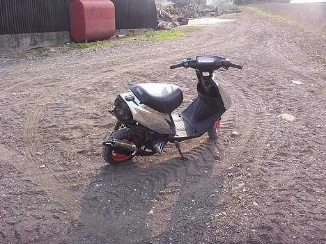 Yamaha Jog fs (solgt) billede 6