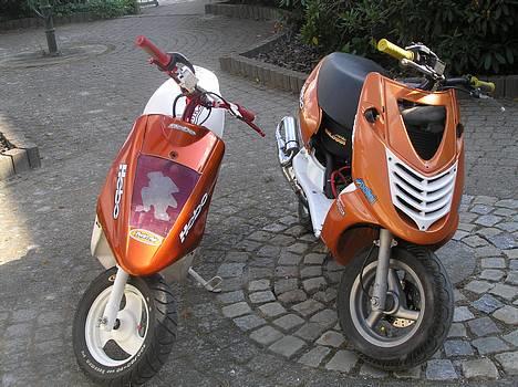 Aprilia Sonic Evo - Solgt i dele - Ying og  Yang :P?  forhjul er std da mit eget larkeret forhjul skulle have skiftet leje lige før dhs ( typsik) :(  billede 1