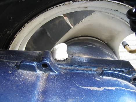 Yamaha - Jog Fine Selection - - Hvid olieprop på den blå motor... Ordenlig Gejler-Brian billede 10