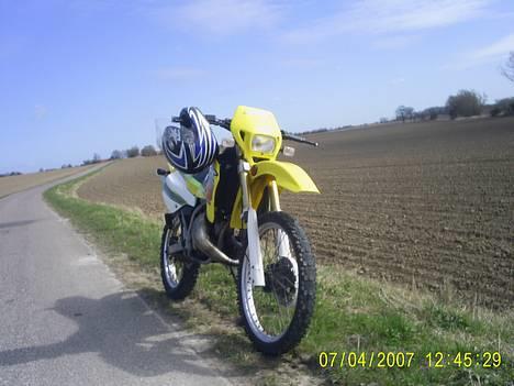 Suzuki RMX billede 3