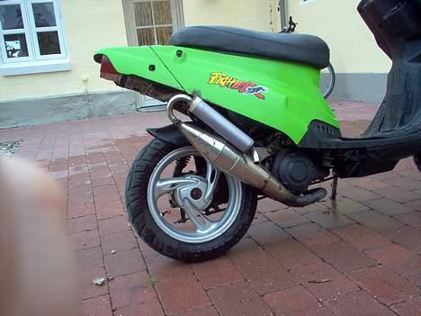 PGO Hot50, BYTTET - Udstødningen. billede 5