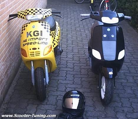 Piaggio Zip Underkill m. NOS - Min underkill Zip ved siden af min Team Speed Zip billede 2