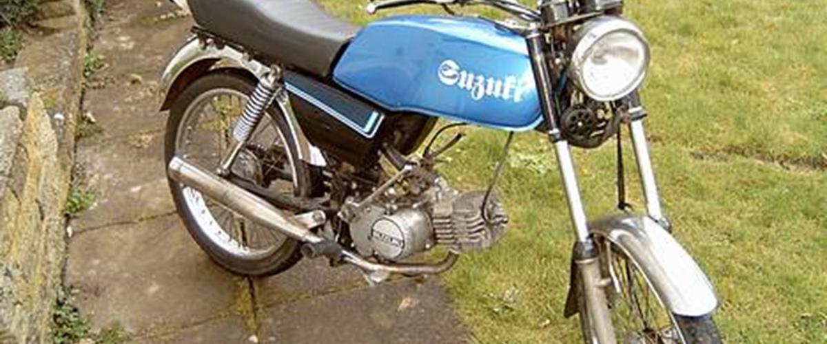 Suzuki Dm 50 Samurai 1996 Den Har F et Skiftet Lejer I