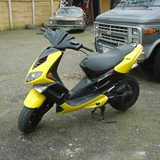 Peugeot speedfight 2 LCE