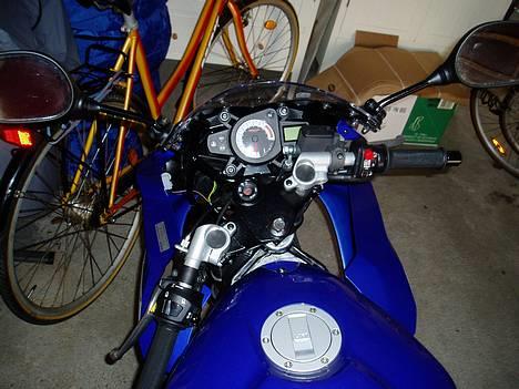 Yamaha TZR - Instrumenterne... billede 10