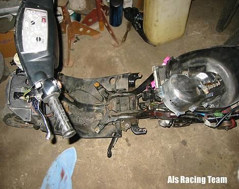 Yamaha Jog [Evolution2] - Stelet uden rigtig meget stelforstærkninger snart nye billeder billede 8