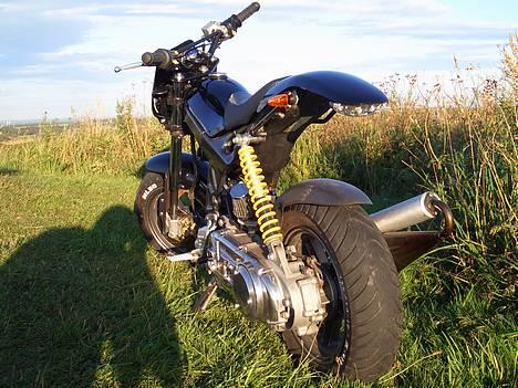 Suzuki Street Magic $olgt - Det er blevet godt med den nye baglygte!.. billede 1