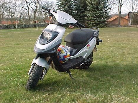 PGO Hot 50 billede 4