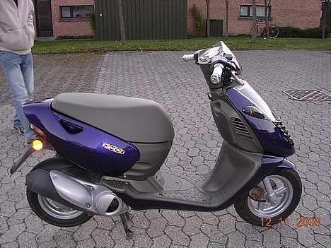 Aprilia Sonic - Her så den så ud da jeg fik den og sys da selv at der er sket en del :P  billede 9