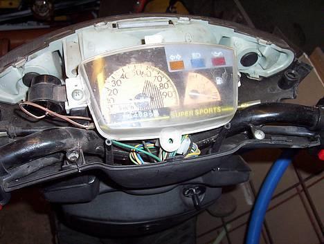 Adly Pista Solgt til far..! - YoU speedometer kablet er i stykker og skjoldet til speedometeret er væk...!!!!! billede 5