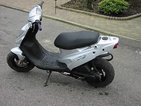 PGO hot 50 billede 3