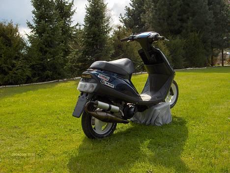 Yamaha jog 80cc carbon billede 2