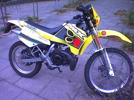 Suzuki RMX *SOLGT* billede 3