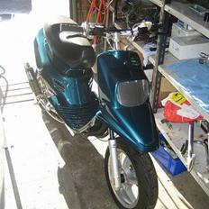 Yamaha Booster LC Solgt