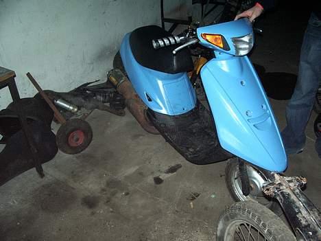 Yamaha jog SOLGT billede 1