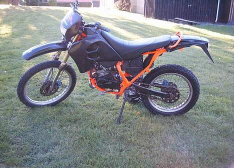 Suzuki rmx (SOLGT) billede 3