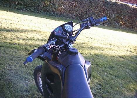 Suzuki rmx (SOLGT) billede 9