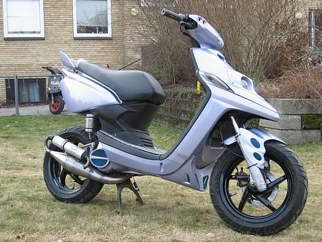 Yamaha Bws NG - SOLGT - NYT! effekten blev ikke fanget :( . se billeder længere nede billede 5