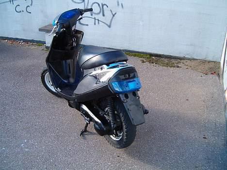 Yamaha jog - Bagfra billede 8