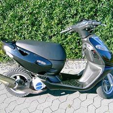 Aprilia Sonic (Solgt)