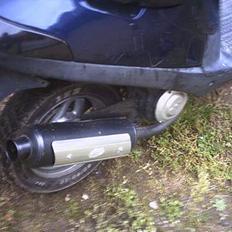 PGO Comet <gamelt skrot>