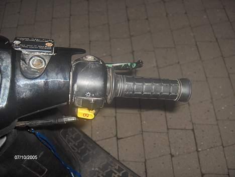 PGO hot 50 byttet  - højre håndtag billede 13