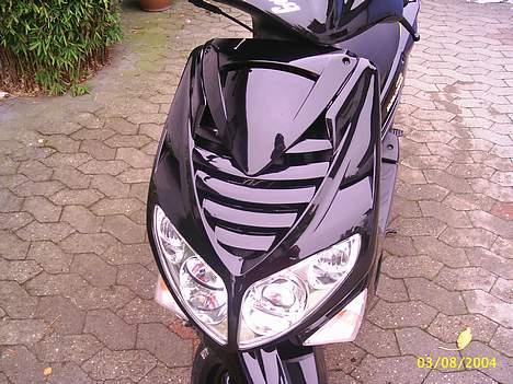 Peugeot Speedfight 2 Solgt - TNT front, ser nice ud med kølerribberne billede 9