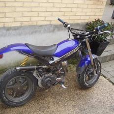 Suzuki street magic før.