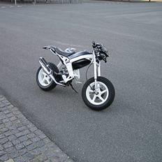 Suzuki street magic (SOLGT)