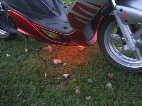 Yamaha jog R billede 8