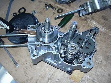 Yamaha Fs1 4 gear (-¤SOLGT¤-) - Min motor som er igang med at blive renoveret!!! billede 4