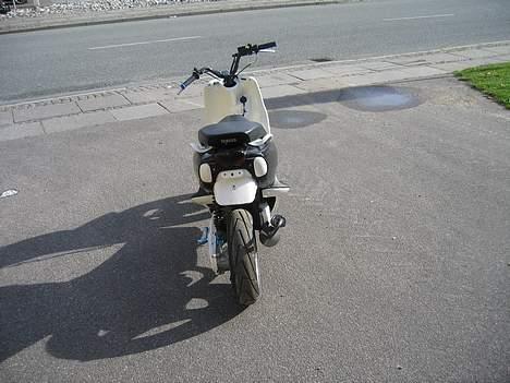 Yamaha neos--->TilSalg 3000kr billede 4