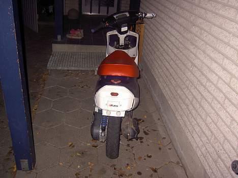 Yamaha Jog AS *Byttet* :'( - næsten da jeg købte den billede 3