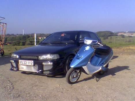 Yamaha jog - se min bil på http://www.bilgalleri.dk/html/gal_visbil.asp?ID=40206 billede 6