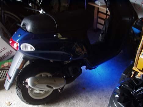 Piaggio Typhoon - nice med neon! billede 8