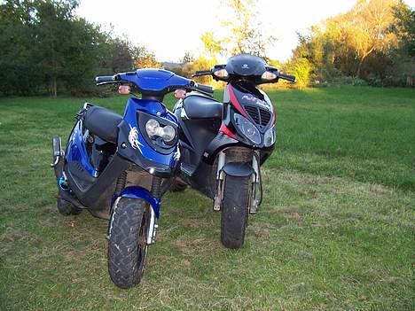 Piaggio NRG Mc 3 [Solgt] - Nye billeder af min NRG sammen med min ven´s Hot billede 13