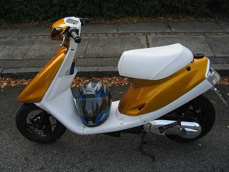 Yamaha jog as SOLGT D 4/12 2005 billede 1