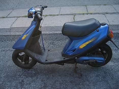 Yamaha jog as SOLGT D 4/12 2005 - som  den så ud før billede 2