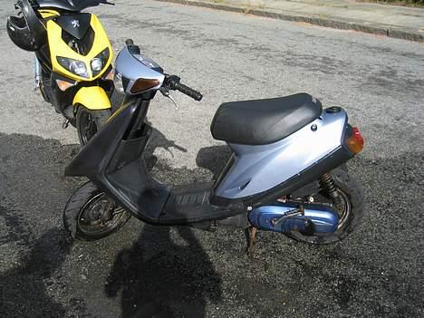 Yamaha jog as SOLGT D 4/12 2005 - som den så ud før billede 3