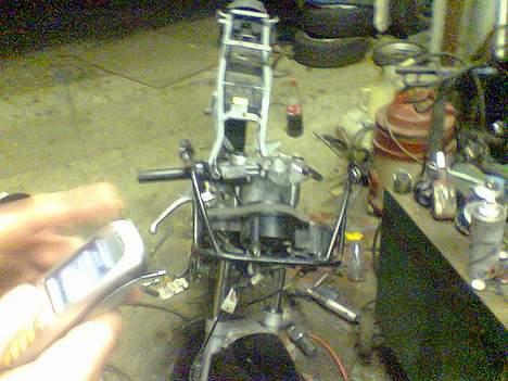 Aprilia RS 50 under opbygning billede 2