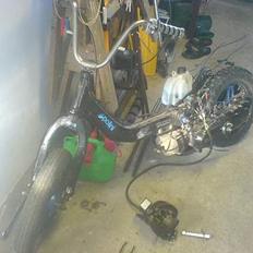 Suzuki FZ50"Brøndby look"[SOLGT]