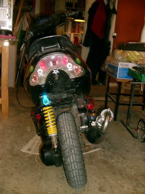 Aprilia Sonic GP - blå støddæmper forlænger passer sammen med fælgende billede 11